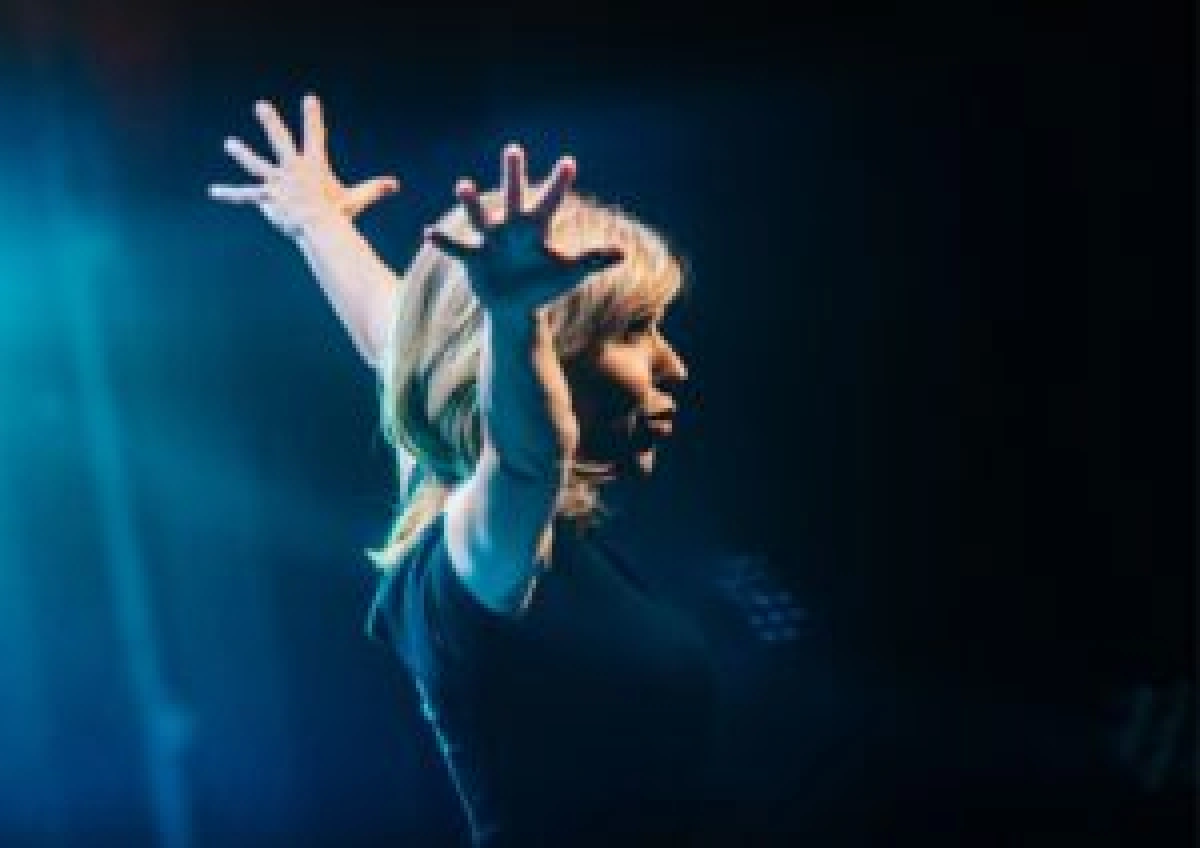 Claudia & band spelen